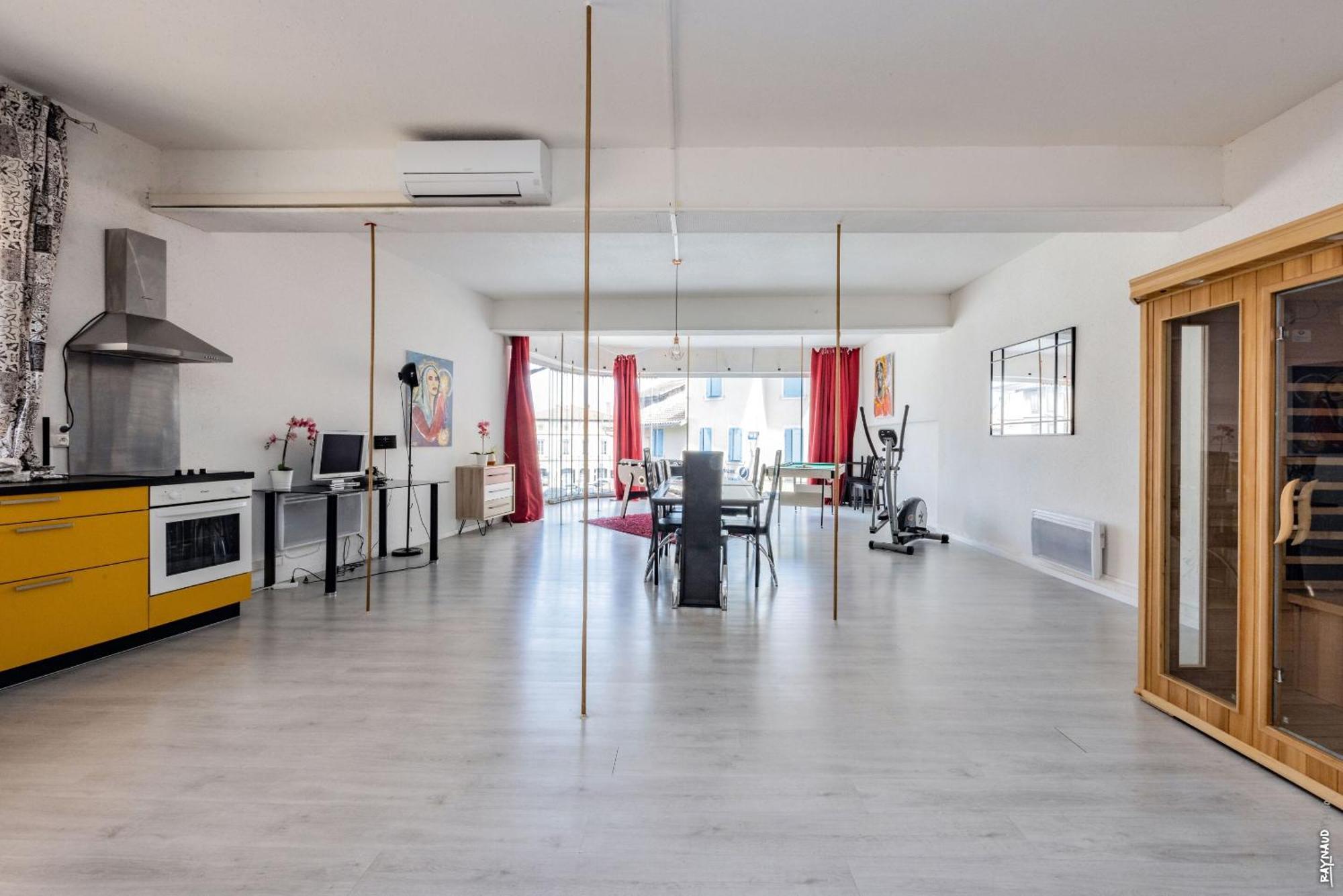 Loft Cosy - Hypercentre - Sauna - 200M2 - Wifi Graulhet Номер фото